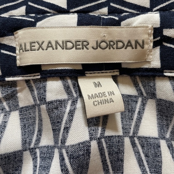 Alexander Long Sleeve Button-Up Shirt – Fun Pattern, Size M - Picture 4 of 4